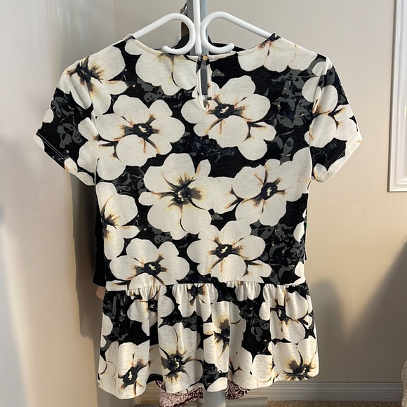 Dynamite Peplum-Style Blouse - Picture 4 of 6